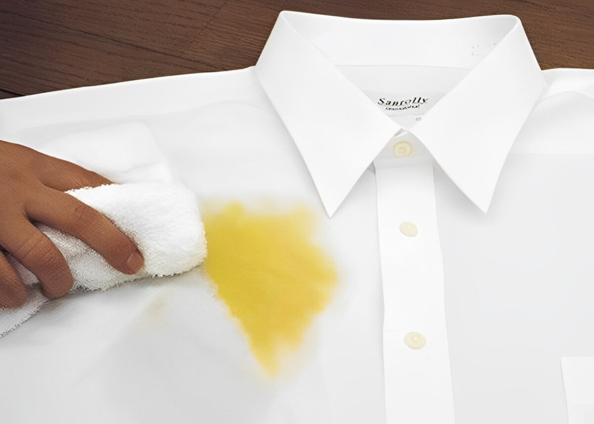 Yellow stain removal on white fabric using natural remedies
