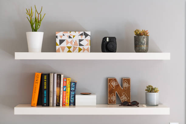 Creative Ways to Utilize Floating Shelves for Stylish and Tidy Apartment Décor